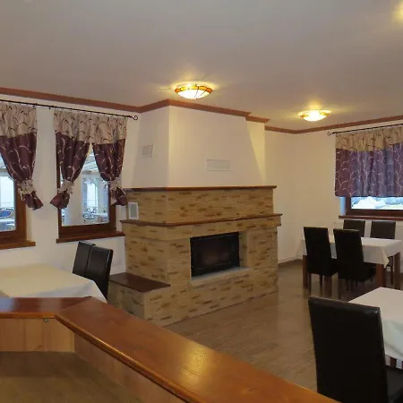 Merlot Borhotel Es Latvanypince 호텔 *