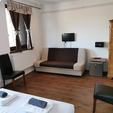 Merlot Borhotel Es Latvanypince 호텔