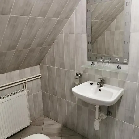 Merlot Borhotel Es Latvanypince 호텔