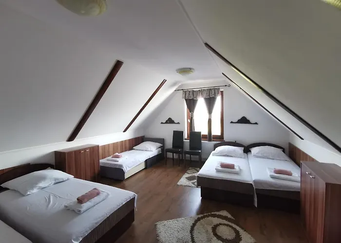 Merlot Borhotel Es Latvanypince